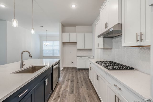 113 VALENCIA, Boerne, TX 78006