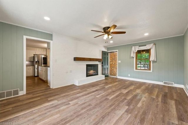223 Knollwood Drive, Elkin, NC 28621