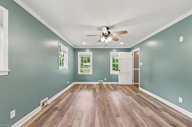 223 Knollwood Drive, Elkin, NC 28621