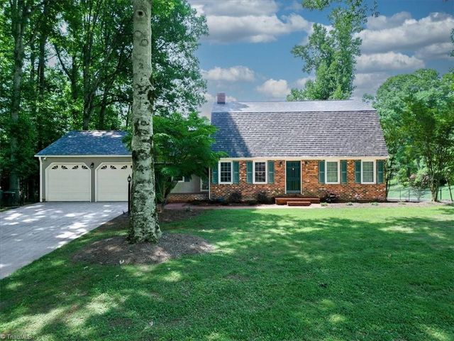 223 Knollwood Drive, Elkin, NC 28621