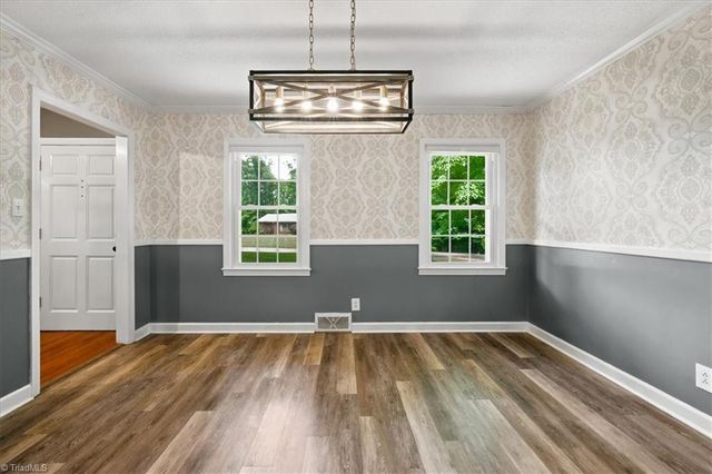 223 Knollwood Drive, Elkin, NC 28621