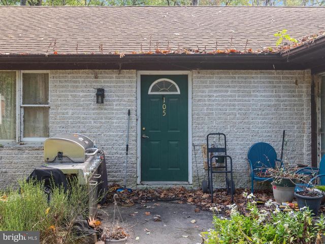 105 CHESTNUT LN, Harpers Ferry, WV 25425
