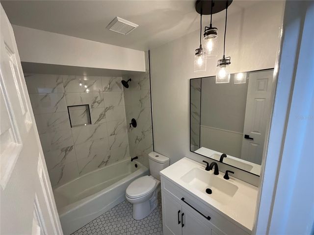 15604 TIMBERLINE DRIVE, Tampa, FL 33624