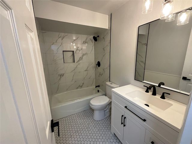 15604 TIMBERLINE DRIVE, Tampa, FL 33624