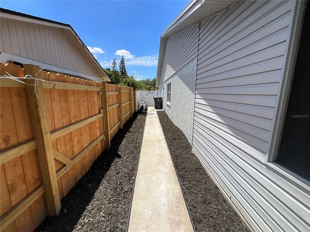 15604 TIMBERLINE DRIVE, Tampa, FL 33624