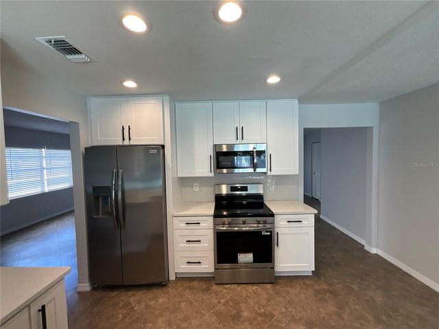 15604 TIMBERLINE DRIVE, Tampa, FL 33624