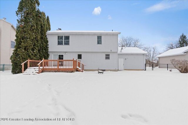 1110 Powderhorn, Lansing, MI 48917