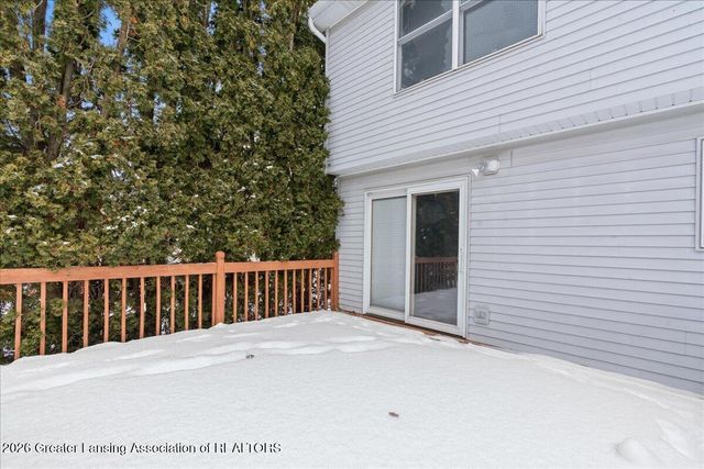 1110 Powderhorn, Lansing, MI 48917