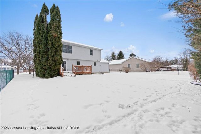 1110 Powderhorn, Lansing, MI 48917