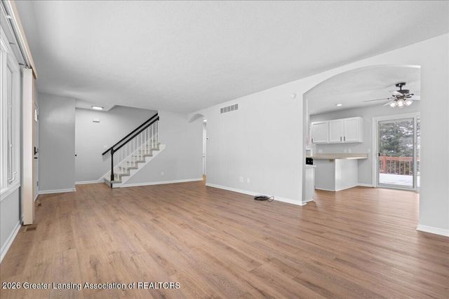 1110 Powderhorn, Lansing, MI 48917