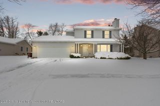 1110 Powderhorn, Lansing, MI 48917