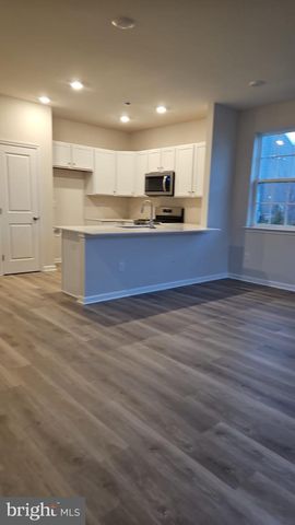 12 ELEANOR LN, Westampton, NJ 08060