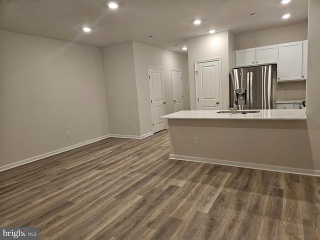 12 ELEANOR LN, Westampton, NJ 08060