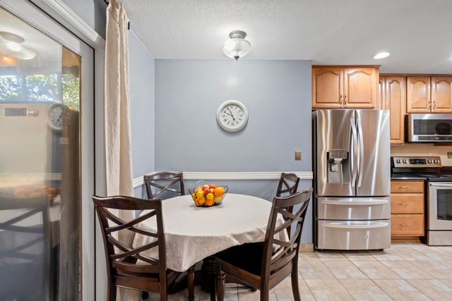 874 Gabriel Avenue NE, Palm Bay, FL 32907