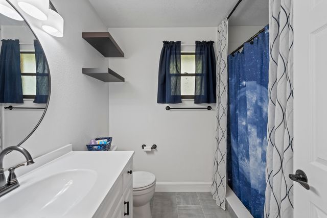 874 Gabriel Avenue NE, Palm Bay, FL 32907