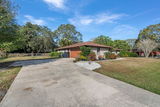 874 Gabriel Avenue NE, Palm Bay, FL 32907