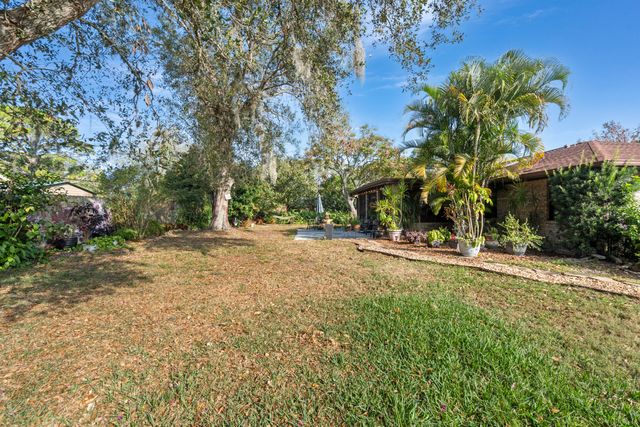 874 Gabriel Avenue NE, Palm Bay, FL 32907