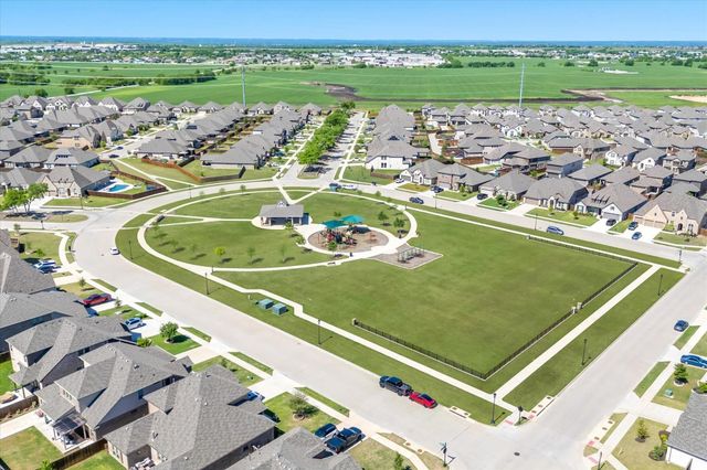 11836 Prudence Drive, Fort Worth, TX 76052