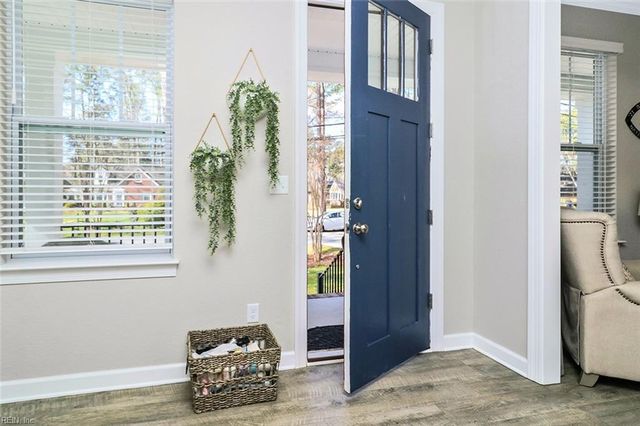 221 Wilson DR, Chesapeake, VA 23322
