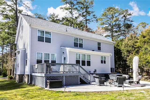 221 Wilson DR, Chesapeake, VA 23322