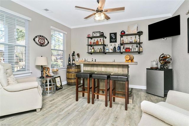 221 Wilson DR, Chesapeake, VA 23322