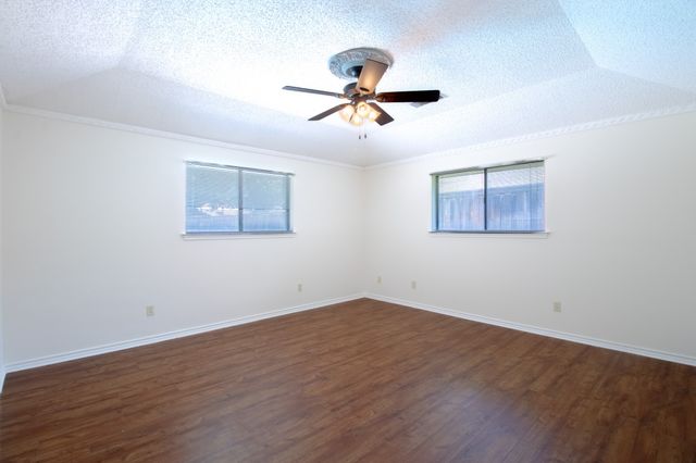 1115 Deer Ridge Drive, Duncanville, TX 75137