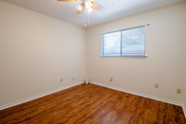 1115 Deer Ridge Drive, Duncanville, TX 75137