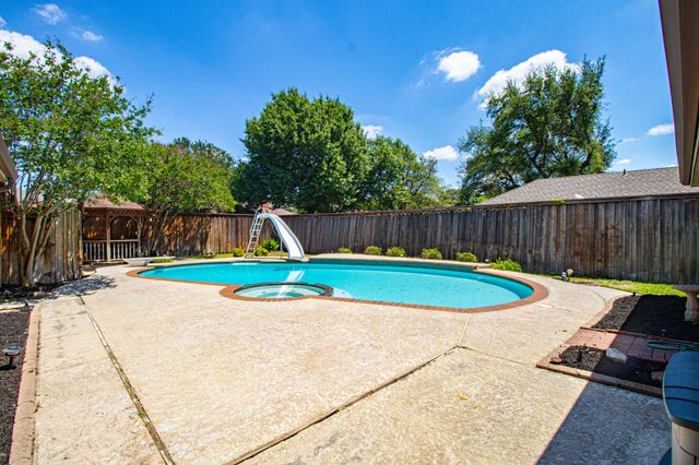 1115 Deer Ridge Drive, Duncanville, TX 75137