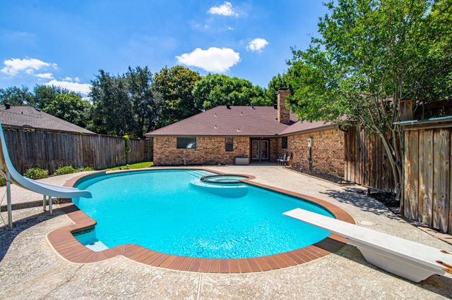 1115 Deer Ridge Drive, Duncanville, TX 75137