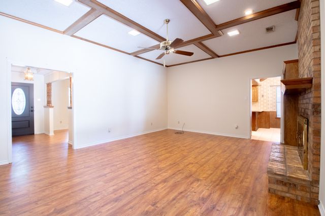 1115 Deer Ridge Drive, Duncanville, TX 75137