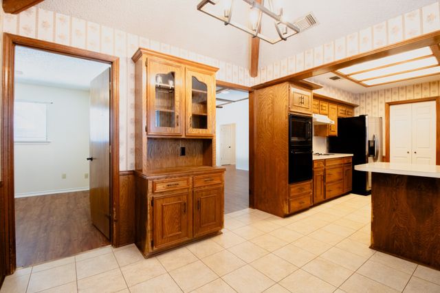 1115 Deer Ridge Drive, Duncanville, TX 75137