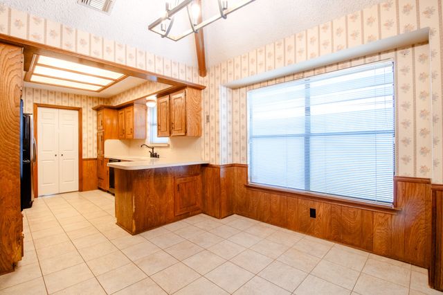 1115 Deer Ridge Drive, Duncanville, TX 75137