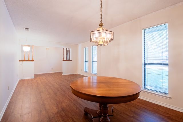1115 Deer Ridge Drive, Duncanville, TX 75137