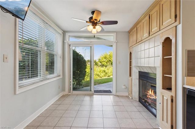 1003 High Dunes Quay Apt 105, Hampton, VA 23664