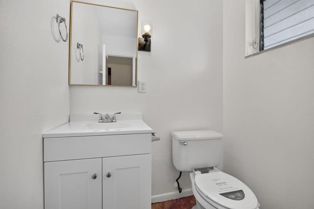 2200 PARK Lane 208, Hollywood, FL 33021