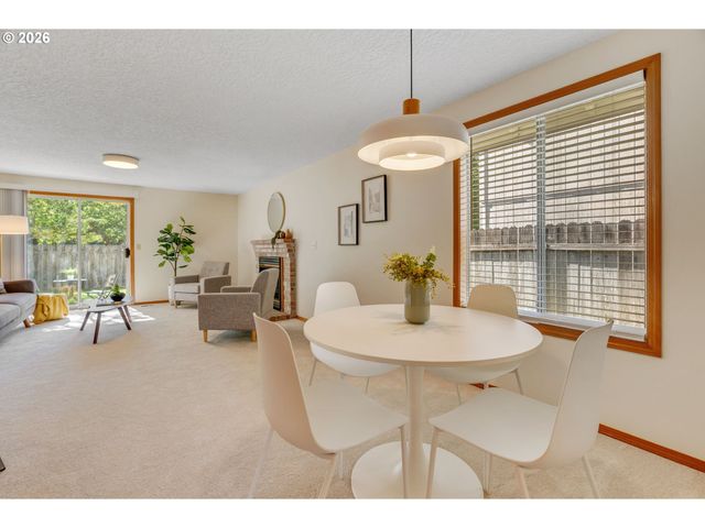 10320 Nw 12th, Vancouver, WA 98685