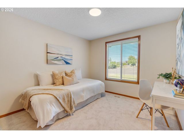 10320 Nw 12th, Vancouver, WA 98685
