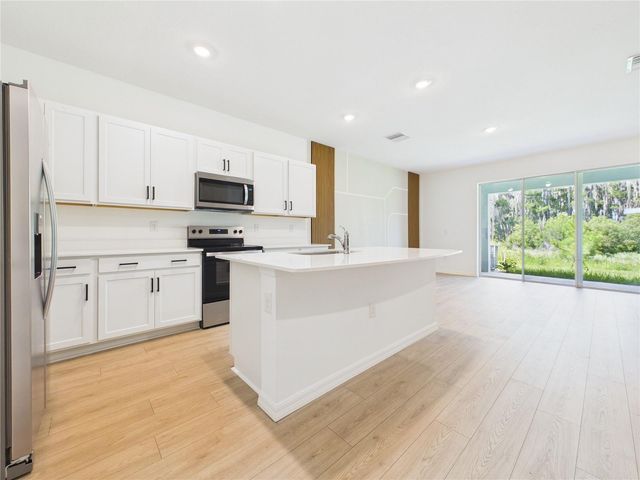 32519 WELLING BLADE LOOP, Wesley Chapel, FL 33545
