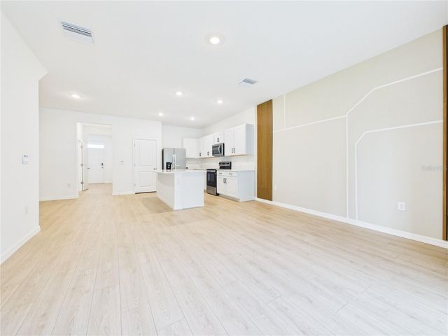 32519 WELLING BLADE LOOP, Wesley Chapel, FL 33545