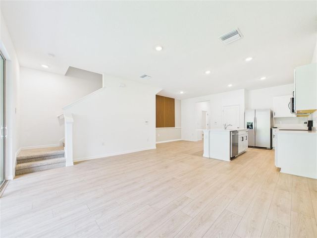 32519 WELLING BLADE LOOP, Wesley Chapel, FL 33545