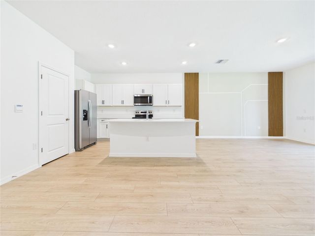 32519 WELLING BLADE LOOP, Wesley Chapel, FL 33545