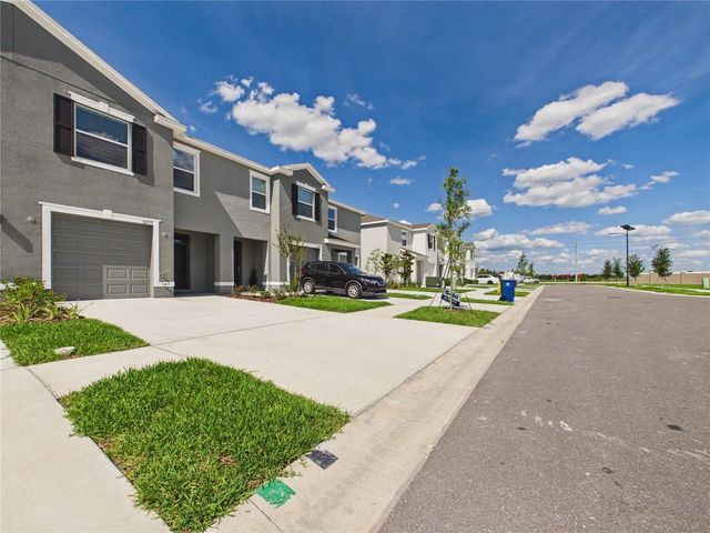 32519 WELLING BLADE LOOP, Wesley Chapel, FL 33545