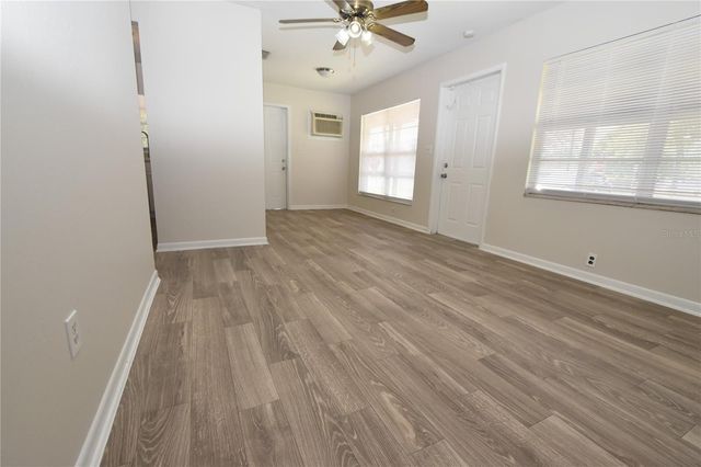 10001 N 22ND STREET, Tampa, FL 33612