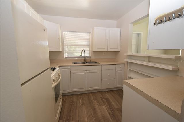 10001 N 22ND STREET, Tampa, FL 33612