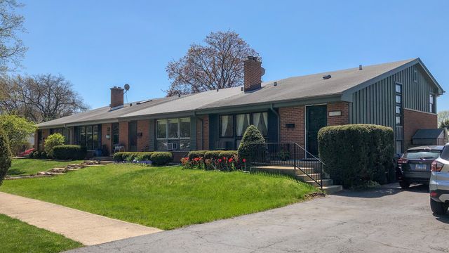 2774 Crawford Avenue, Evanston, IL 60201