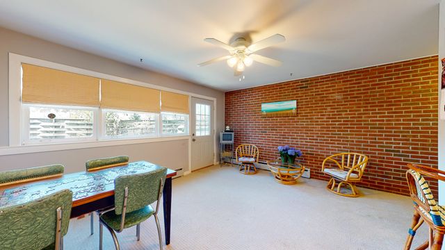 2774 Crawford Avenue, Evanston, IL 60201