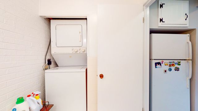 2774 Crawford Avenue, Evanston, IL 60201