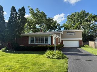 1326 Meadow Lane, Deerfield, IL 60015