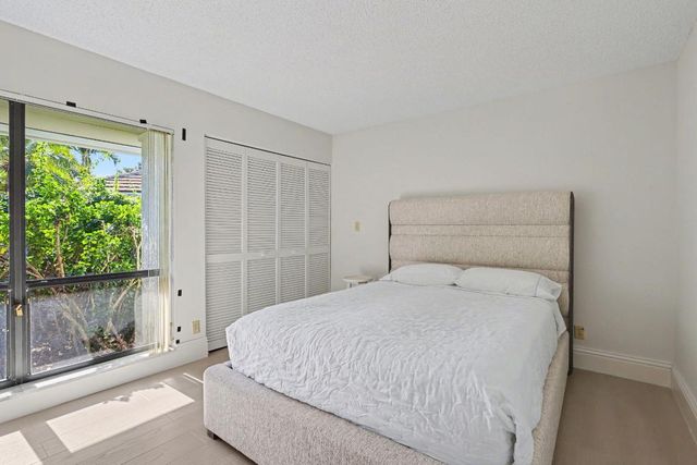 20516 Linksview Way, Boca Raton, FL 33434