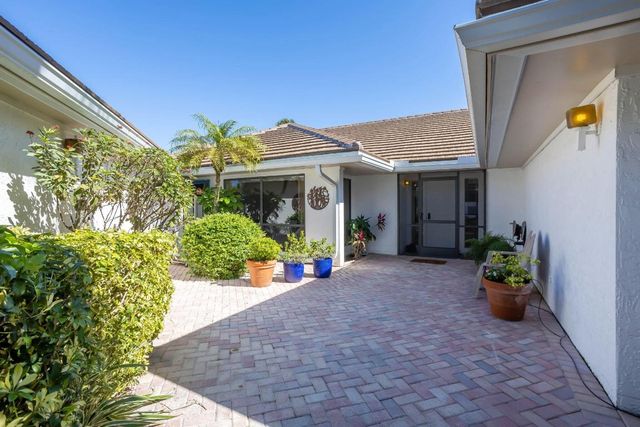 20516 Linksview Way, Boca Raton, FL 33434